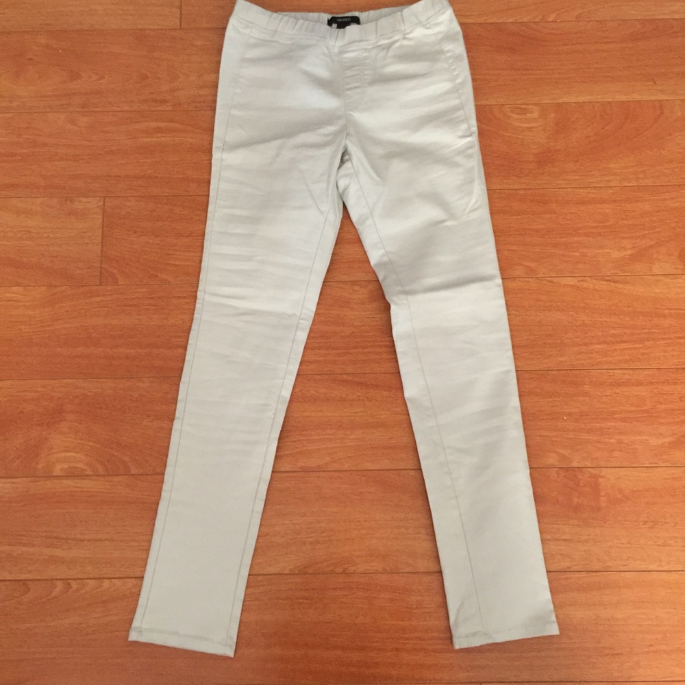 NWOT Forever21 Kaki Pants